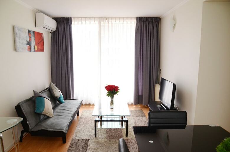 Aparthotel International Suites
