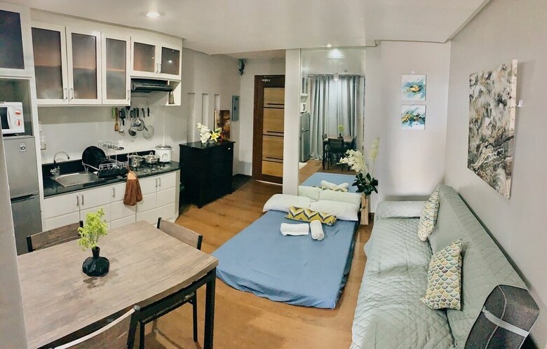 Spacious 1 Br Unit In Appleone Ayala