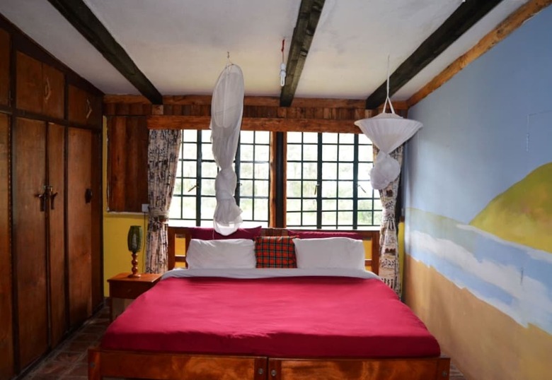 Ole Itiko Cottages