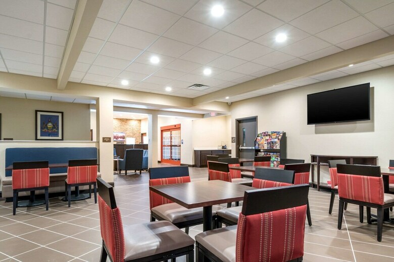 Hotel Comfort Inn & Suites Harrisburg - Hershey West