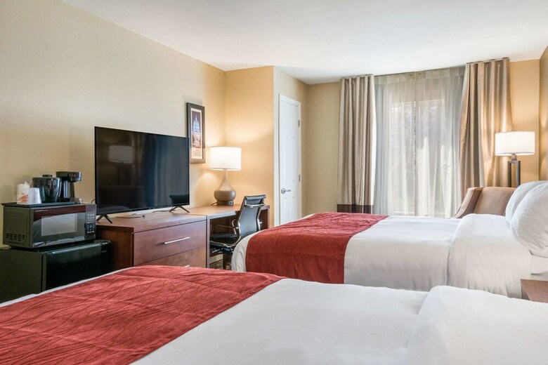 Hotel Comfort Inn & Suites Harrisburg - Hershey West