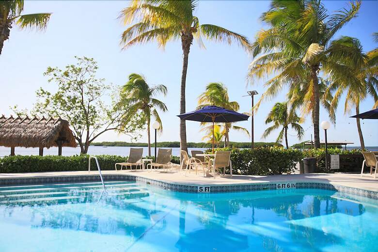 Hotel Coconut Palm Inn
