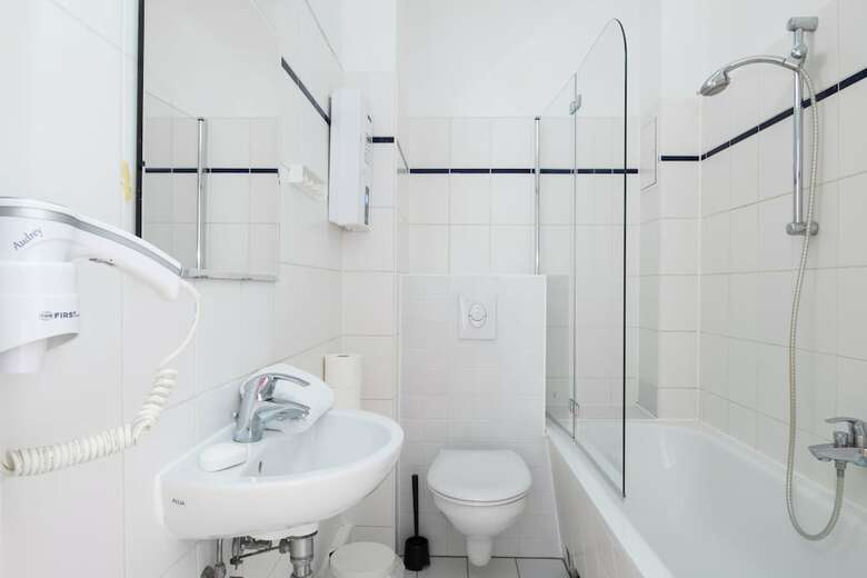Apartments Elpilar Wedding