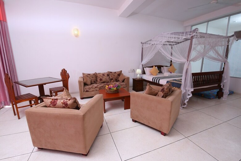 Hotel Polhena Sea View