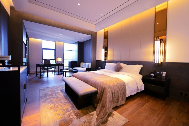 Pury Hotel