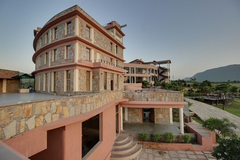 Hotel Palm Valley Svasti Resort