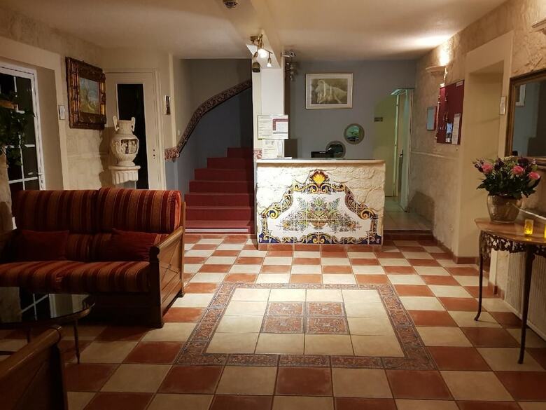 Hotel H�tel Restaurant Le Commerce