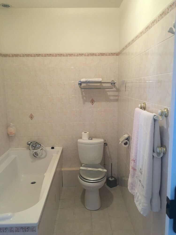 Hotel H�tel Restaurant Le Commerce