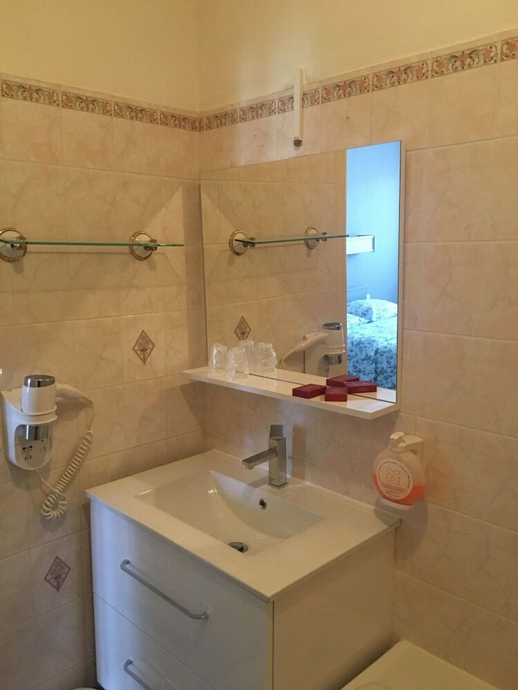 Hotel H�tel Restaurant Le Commerce