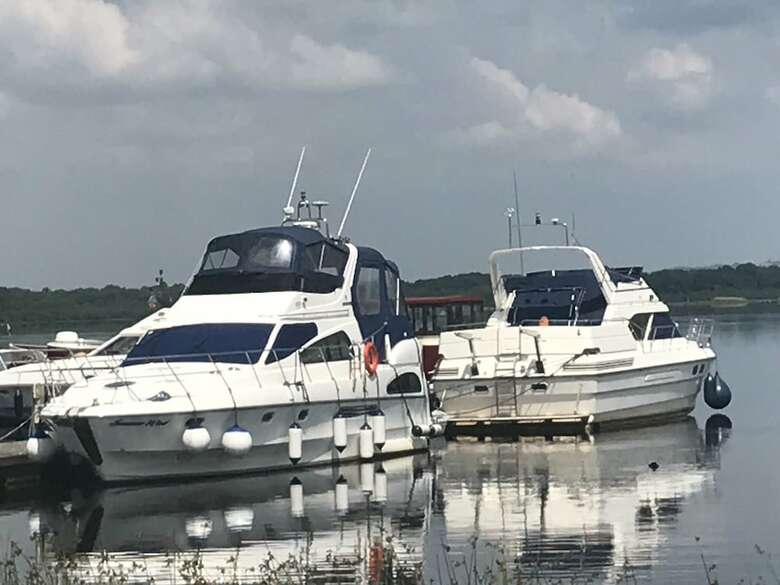 Hotel Knockninny Country House & Marina