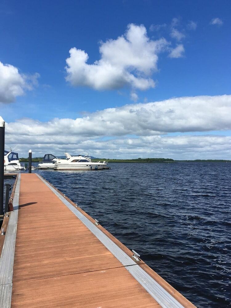 Hotel Knockninny Country House & Marina