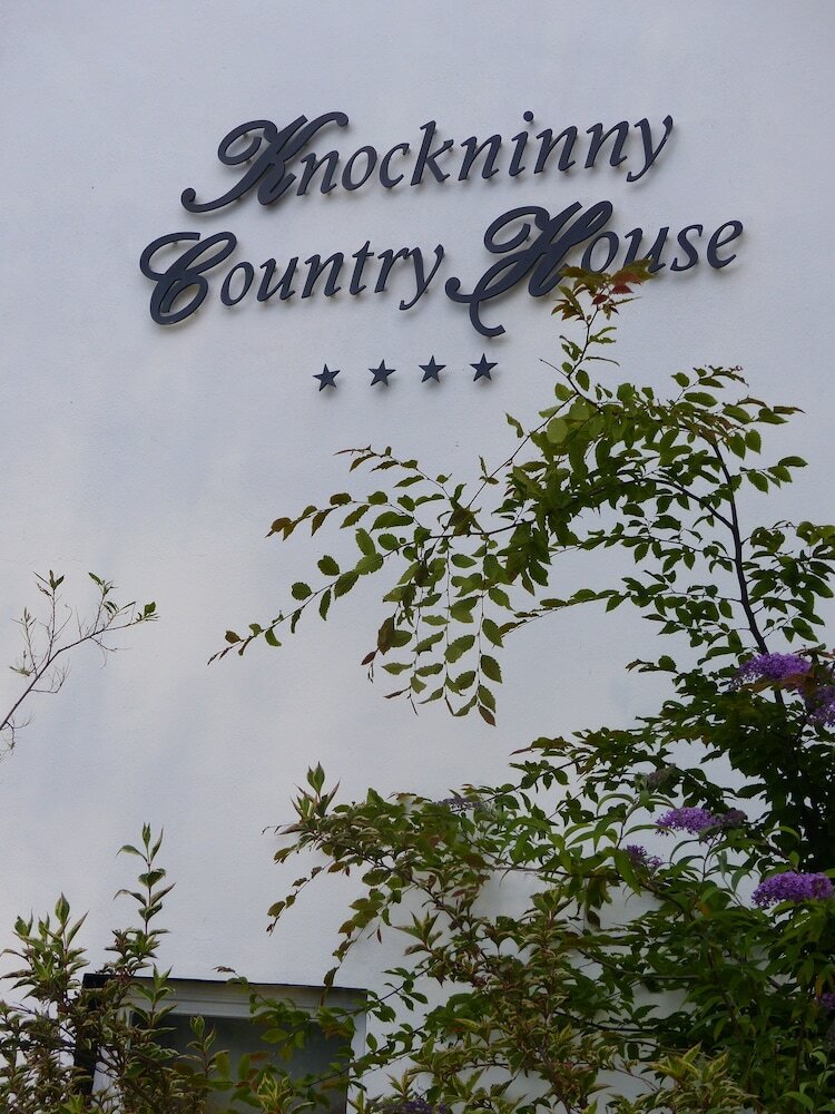 Hotel Knockninny Country House & Marina