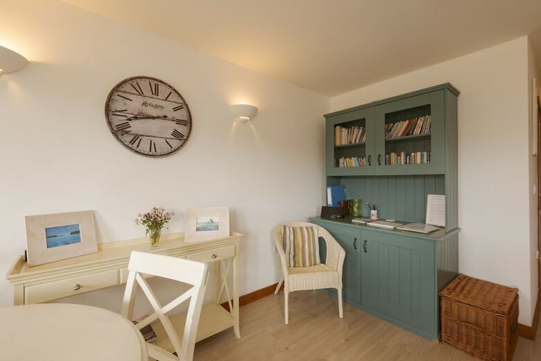 White Lodge Apartments
