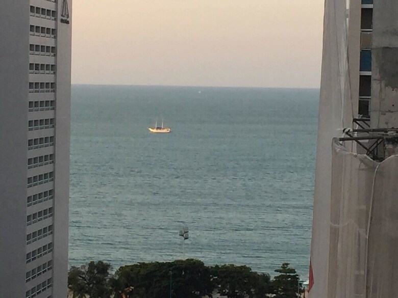 Apartamento Mobiliado Pertinho Beira Mar