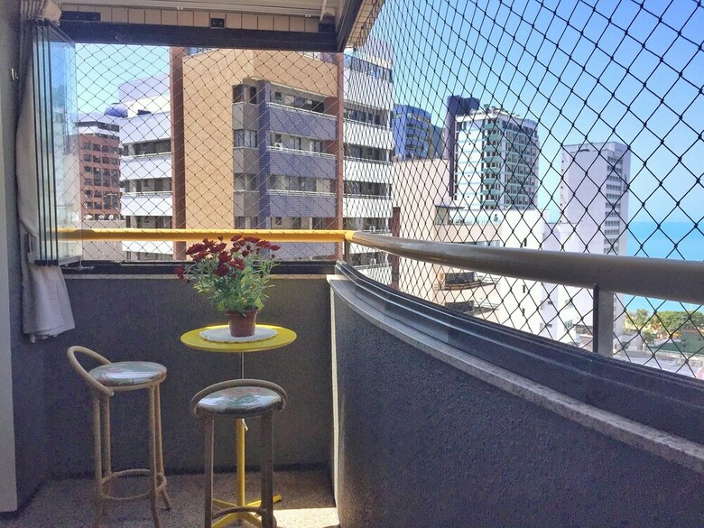 Apartamento Mobiliado Pertinho Beira Mar