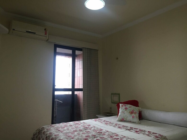 Apartamento Mobiliado Pertinho Beira Mar