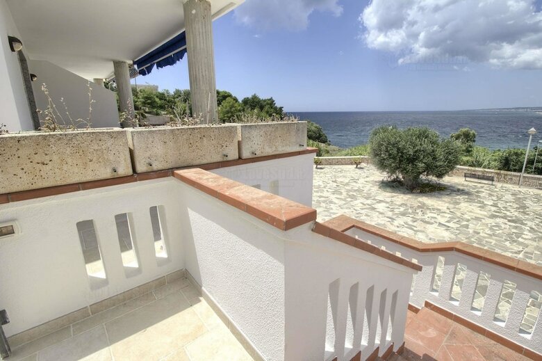 Apartamento Sunset Greg, Lovely Front Bay Terraced House