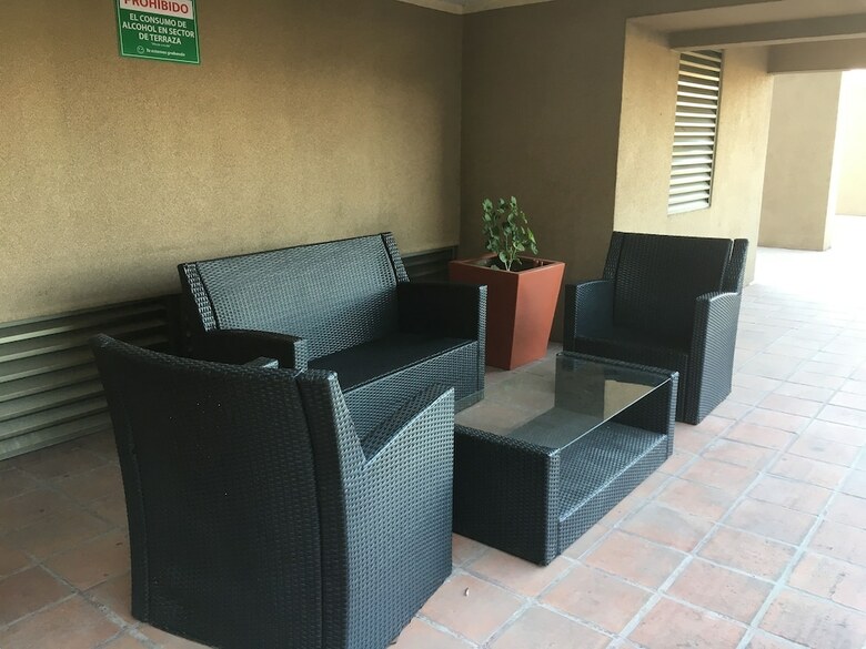 Amistar Apartments