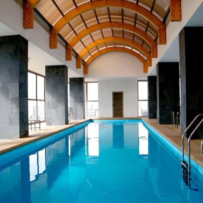 Amistar Apartments