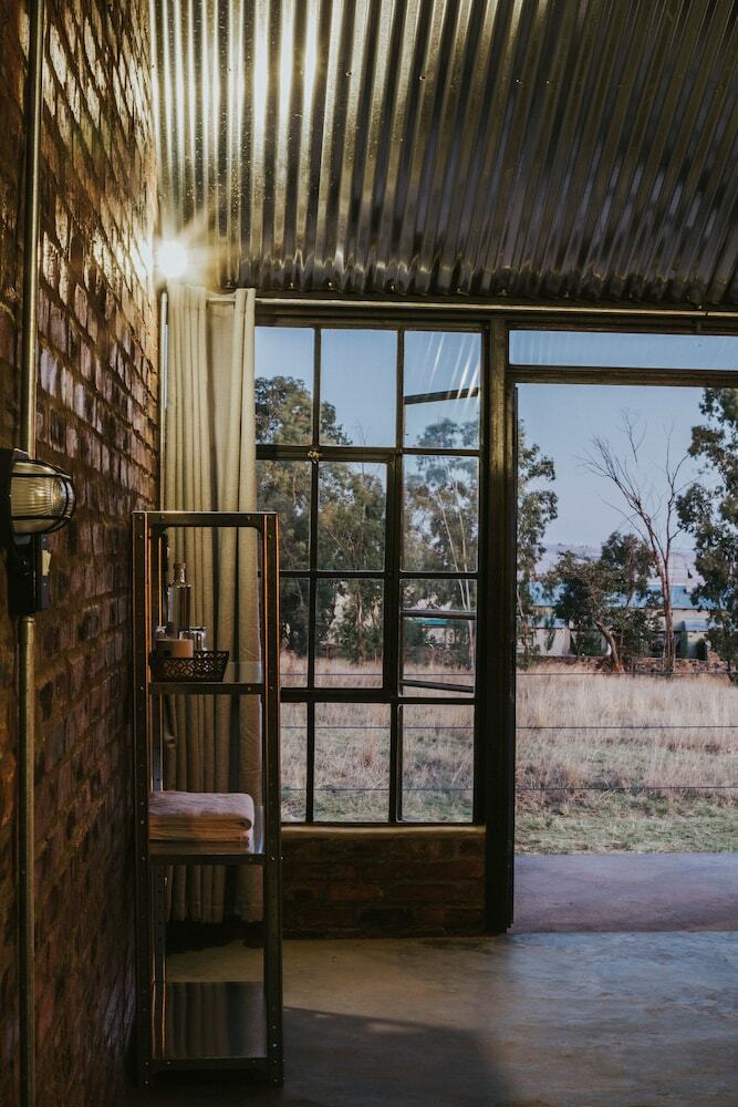 Hotel Farmstay @ Glen Cullen