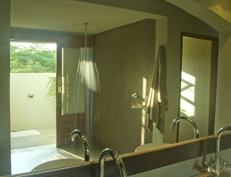 Posada Dugong Beach Lodge