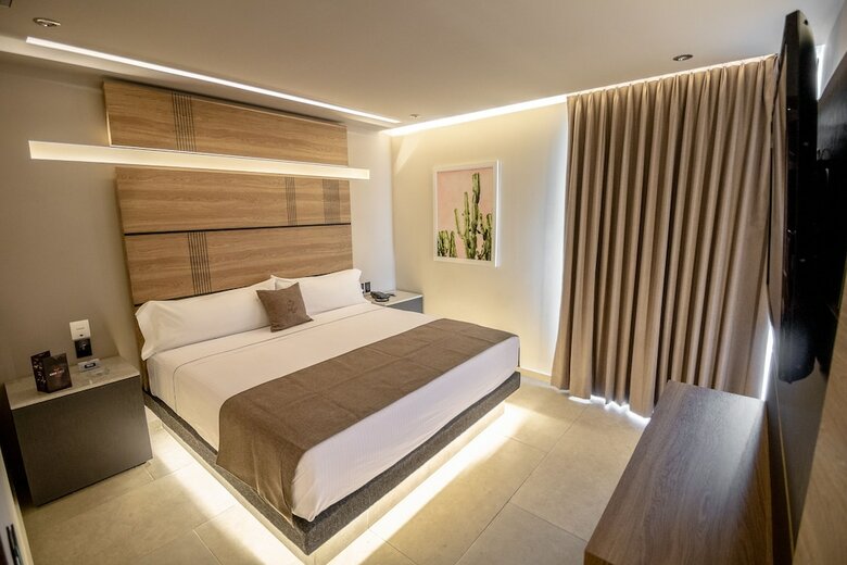 Motel Heat Suites - Adults Only