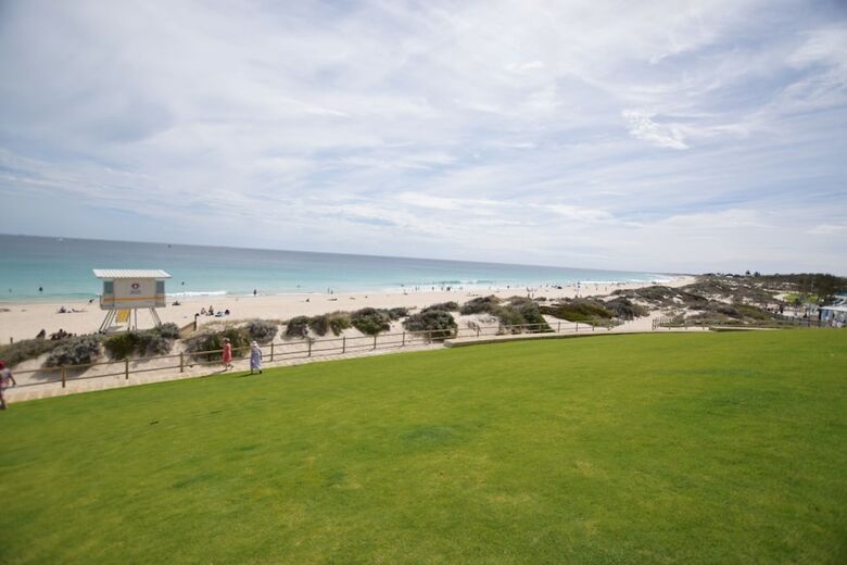 Apartamentos West Beach Lagoon 206 Sleeps Three! Value!