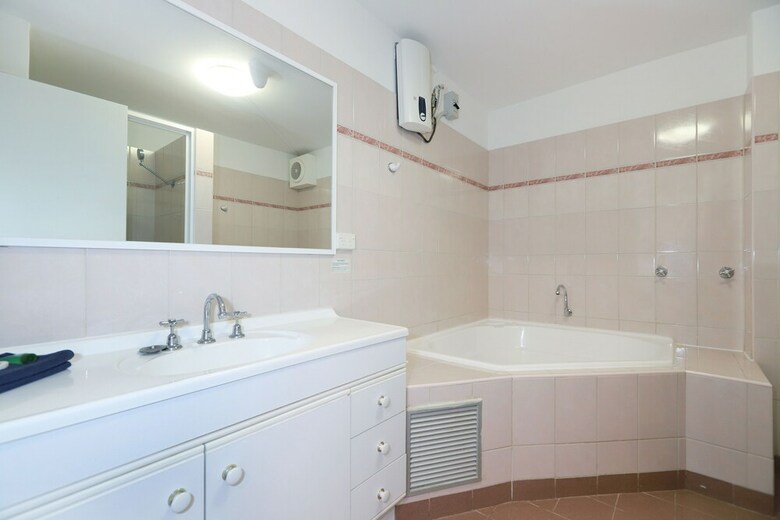 Apartamentos West Beach Lagoon 206 Sleeps Three! Value!