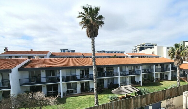 Apartamentos West Beach Lagoon 206 Sleeps Three! Value!
