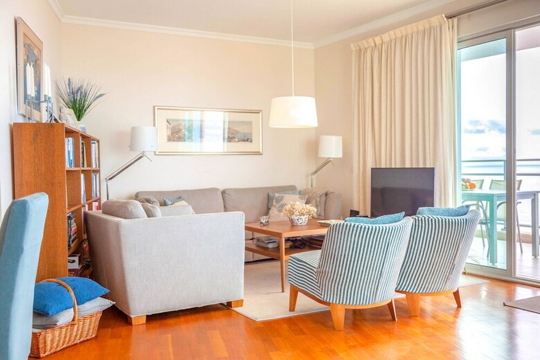The Light House Apartment By Mhm
