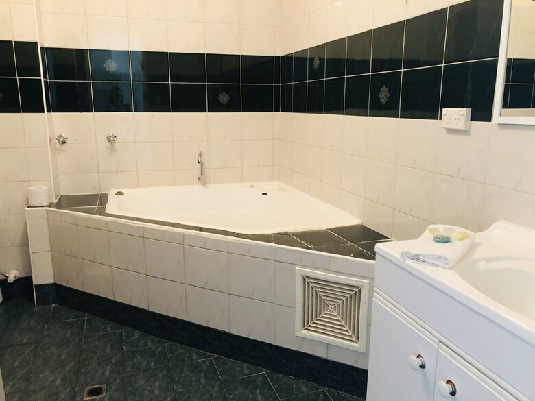 Apartamentos West Beach Lagoon 219 Sleeps 3!