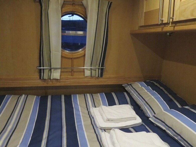 Houseboat Hotels - Hotel Boat