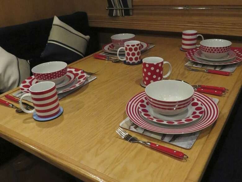 Houseboat Hotels - Hotel Boat