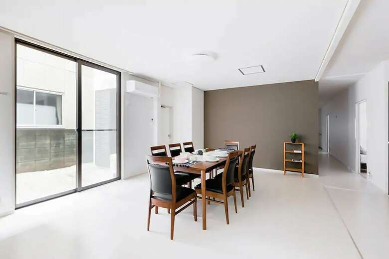 Apartamentos Charles Miyahara