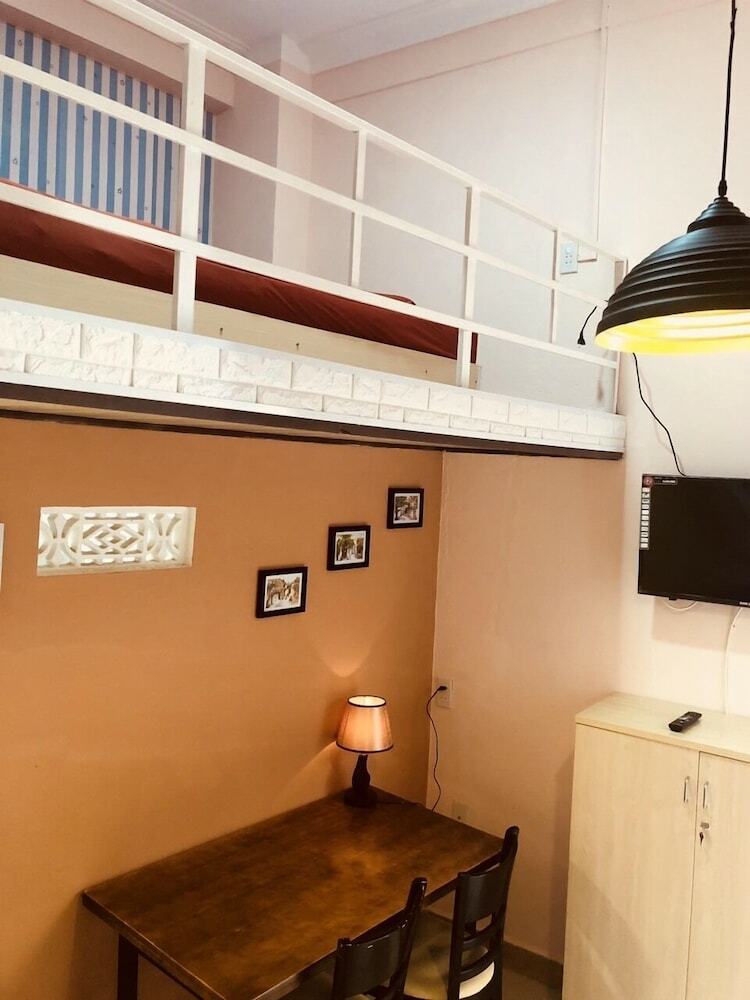 Hotel Q Lofts