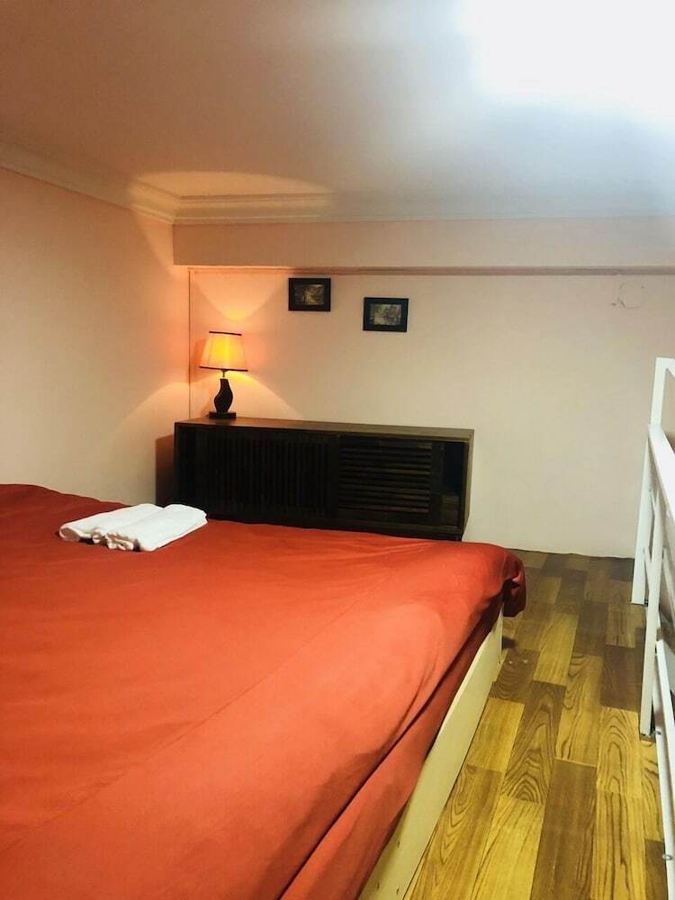 Hotel Q Lofts