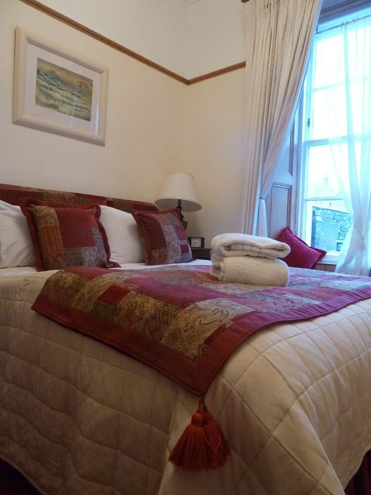 Hotel The Burnside Guest House