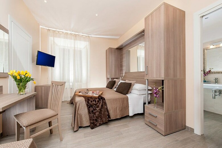 B&B Le Suite Di Via Catone