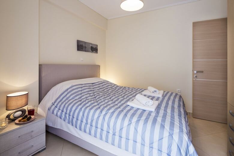 Scorpio Deluxe Apartment With Private Garden