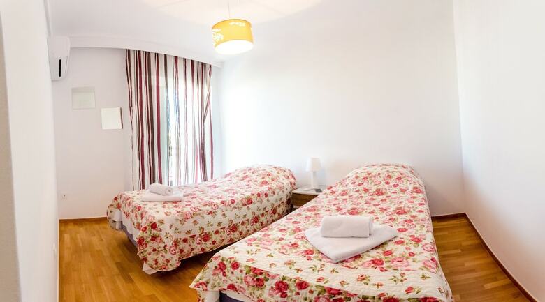 Taurus - Deluxe Apartment With Sea View