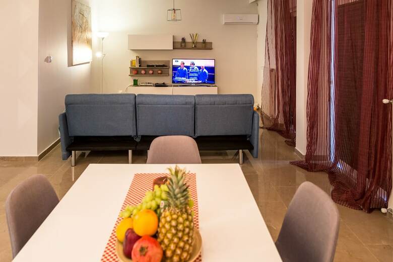 Taurus - Deluxe Apartment With Sea View