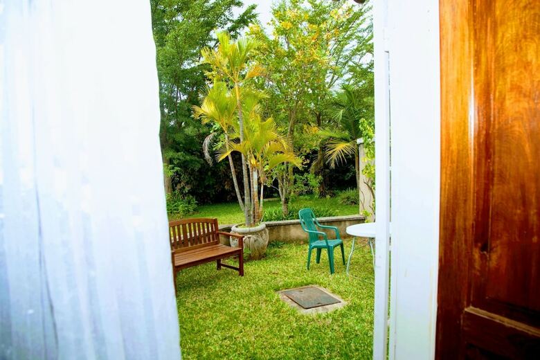 Lush Gardens Apartment 2