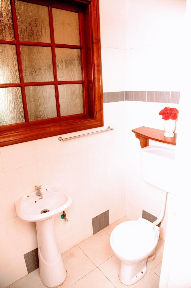 Lush Gardens Apartment 2
