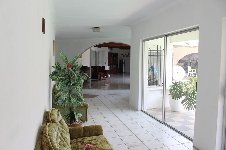 Bed & Breakfast 11 Eland Guest House