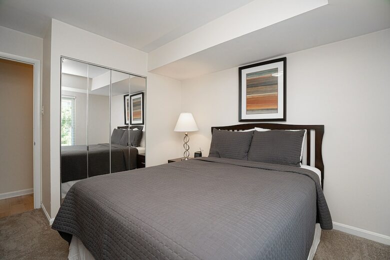 Sobe 7th Street Apartments