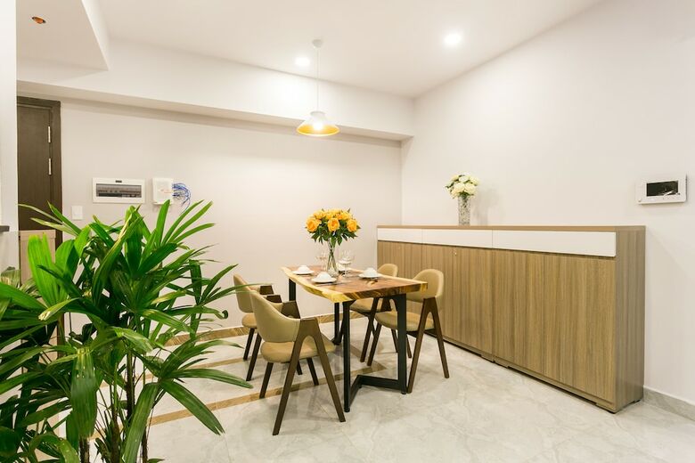 The Milky Way River Gate Apartment