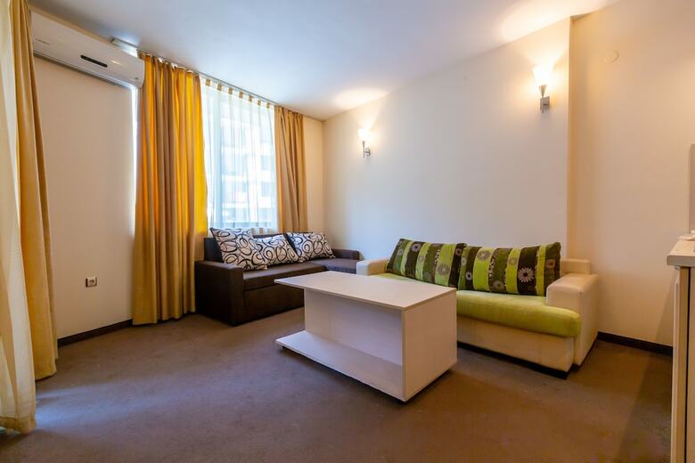 Aparthotel Quiet One Bedroom Apartment With Kitchenette In Avalon Complex