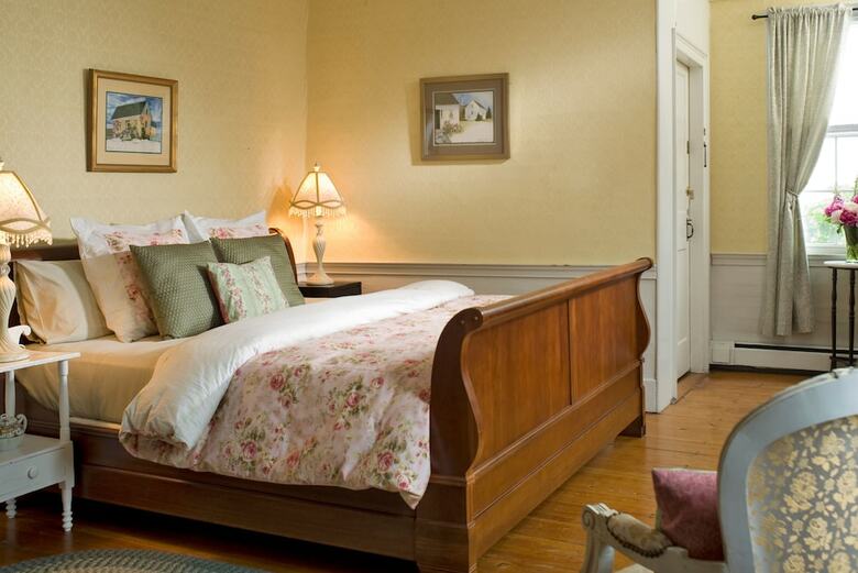 Bed & Breakfast Wakefield Inn & Restaurant