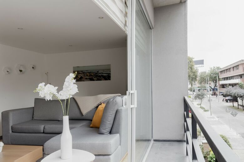 Apartamentos Bq 85 By Nomad Guru