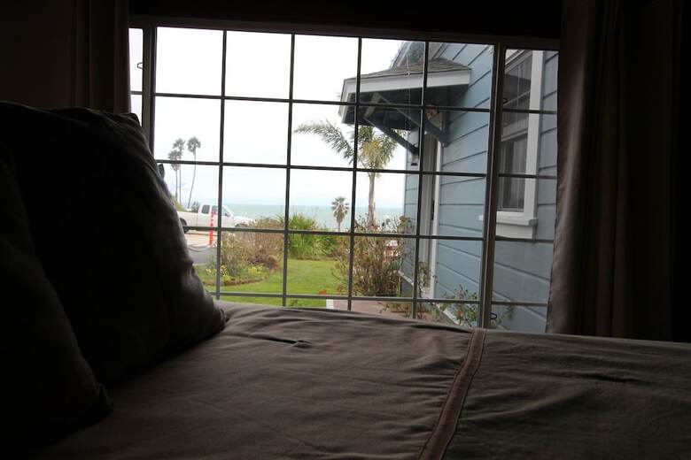 Hotel Edgewater Beach Inn And Suites